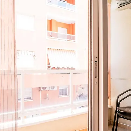 Bello Galeon 500m Sea Apartment